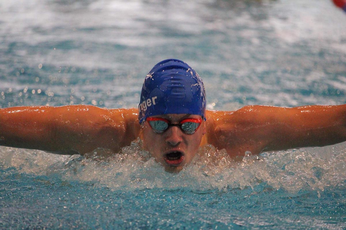 Mistrovství ČR juniorů a seniorů Plavci Sportovní gymnázia Ludvíka Daňka úspěšní na MČR v plavání