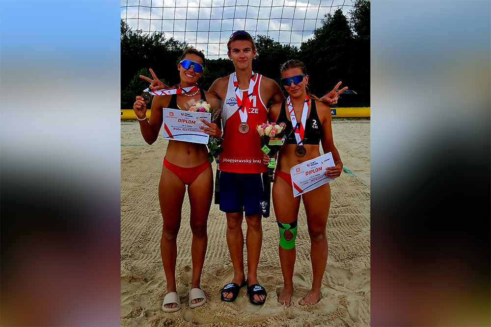 Brněnští beachvolejbalisté zazářili na mistrovství republiky do 18 let