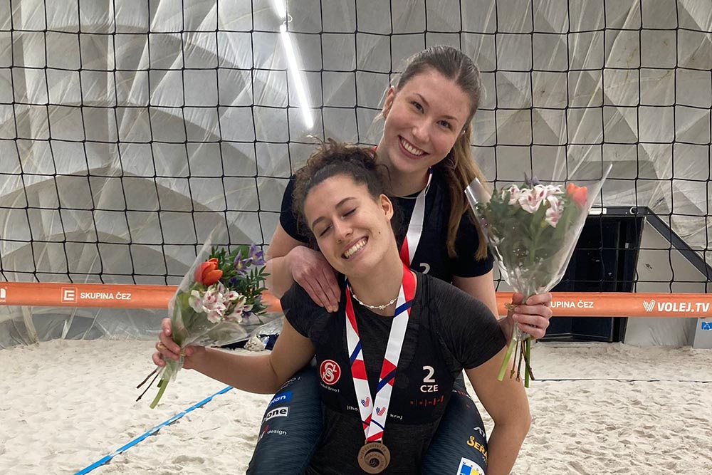 Aneta Glotzmannová a Lea Mifková bronzové na MČR