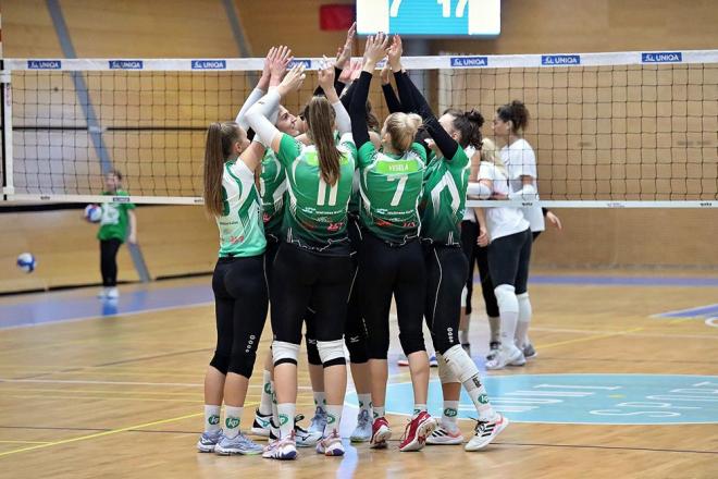 Kemp pro hráčky volejbalu